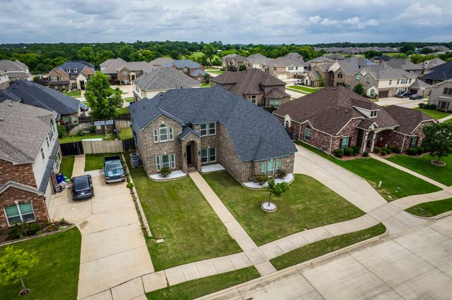 1611 Montelena Avenue, Kennedale, TX 76060