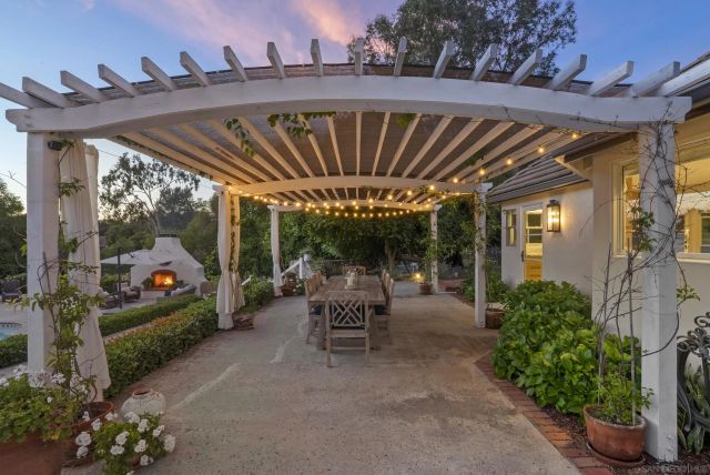 5 Country Glen, Fallbrook, CA 92028