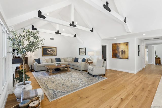 5 Country Glen, Fallbrook, CA 92028