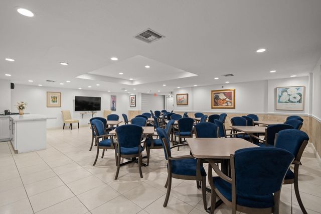 16300 Golf Club Road, Weston, FL 33326