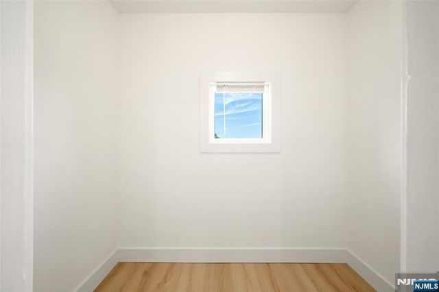 432 Oak Street, Ridgefield, NJ 07657