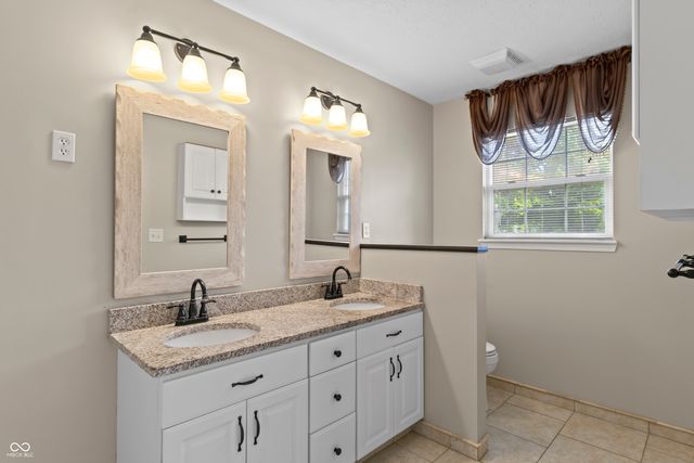 1951 Abbey Lane, Danville, IN 46122