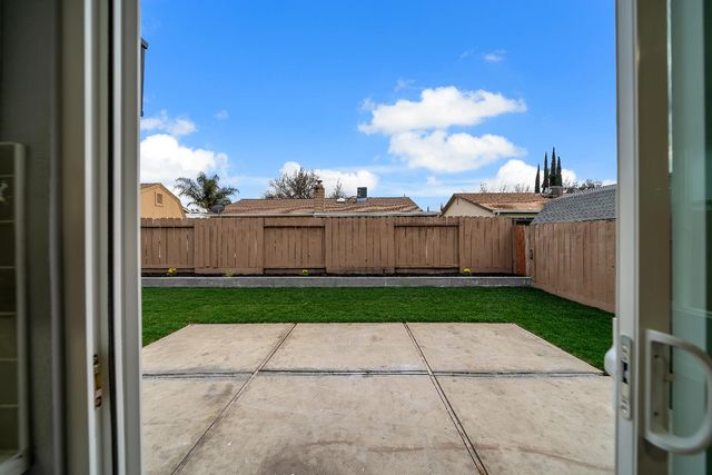 1800 Duncan Dr, Tracy, CA 95376
