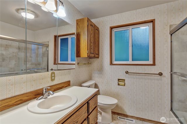 2402 Brentwood Street SE, Lacey, WA 98503
