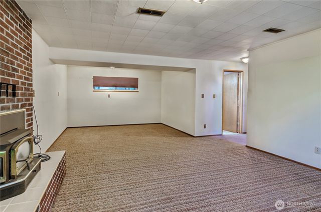 2402 Brentwood Street SE, Lacey, WA 98503