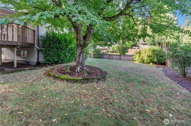 2402 Brentwood Street SE, Lacey, WA 98503