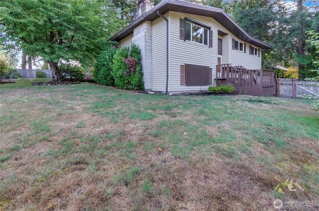 2402 Brentwood Street SE, Lacey, WA 98503