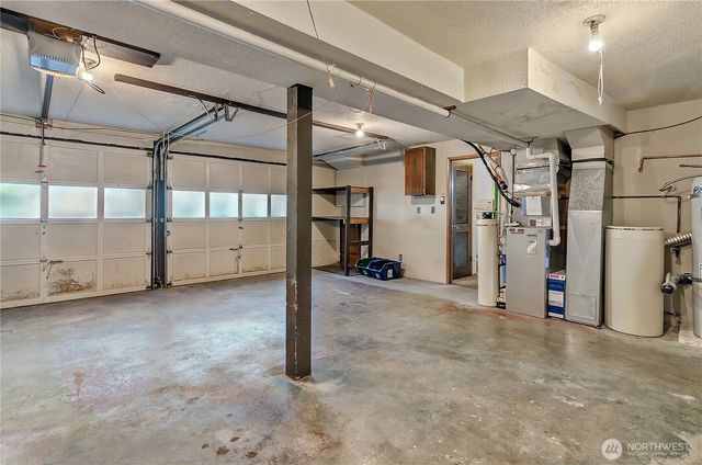 2402 Brentwood Street SE, Lacey, WA 98503
