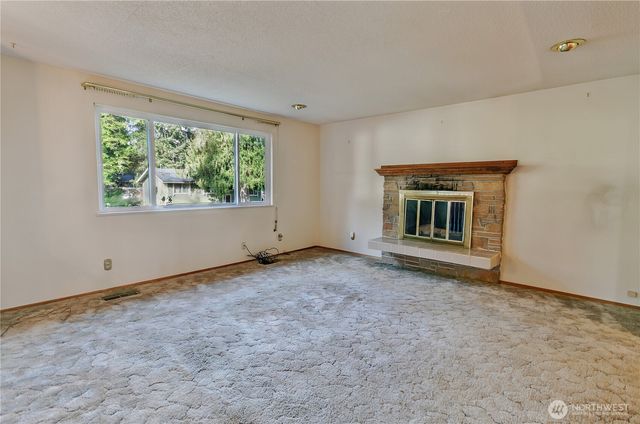 2402 Brentwood Street SE, Lacey, WA 98503