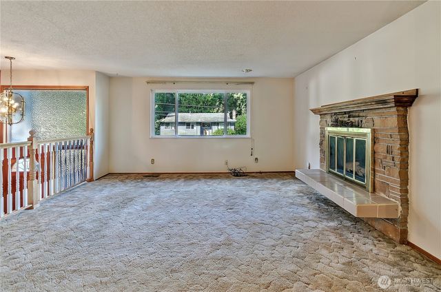 2402 Brentwood Street SE, Lacey, WA 98503