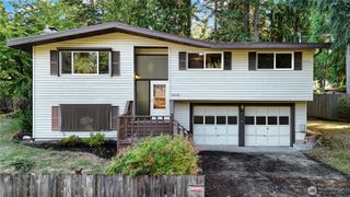 2402 Brentwood Street SE, Lacey, WA 98503