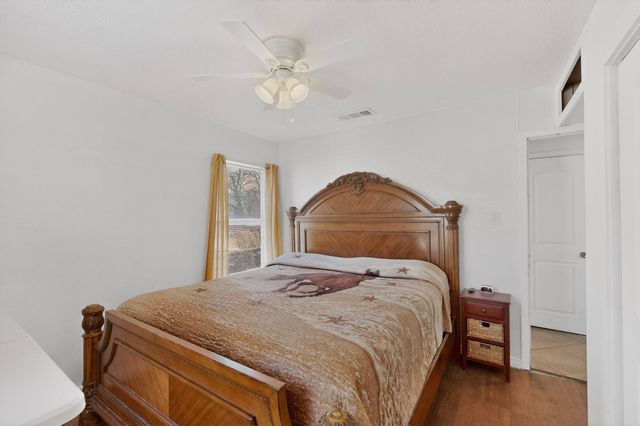 1704 Bell Avenue, Blue Mound, TX 76131