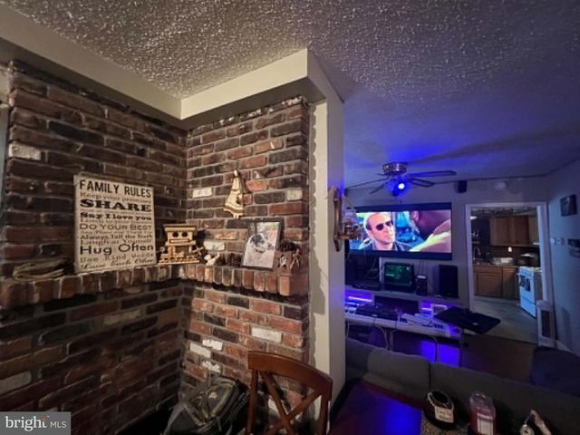 120 MIDDLE AVE, Millville, NJ 08332