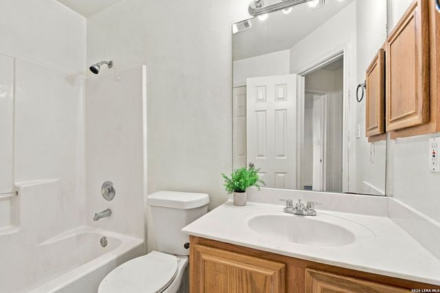 1320 SUMMERWOOD DR, New Braunfels, TX 78130