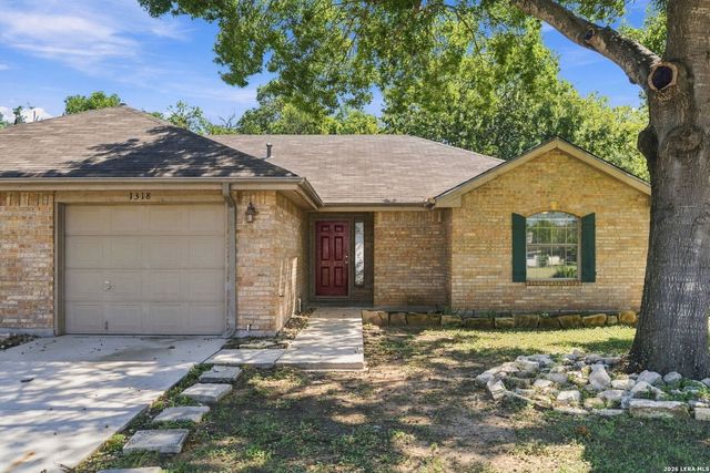1320 SUMMERWOOD DR, New Braunfels, TX 78130