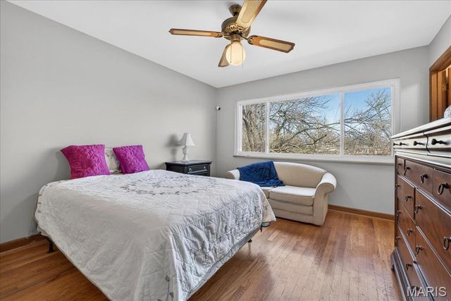 6 Nassau Circle, Creve Coeur, MO 63146