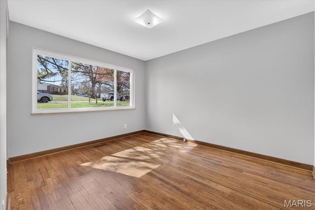 6 Nassau Circle, Creve Coeur, MO 63146