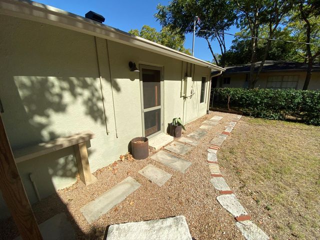 1415 Bentwood RD, Austin, TX 78722