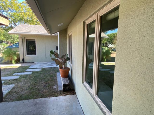 1415 Bentwood RD, Austin, TX 78722