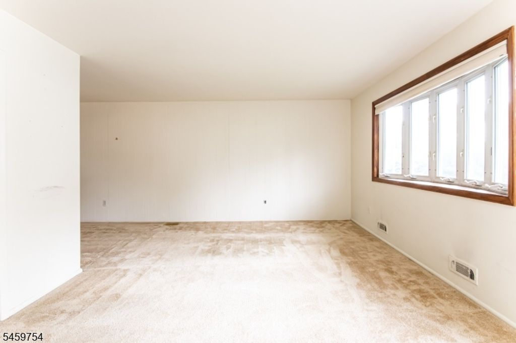 28 Overlook Dr, Jefferson Twp., NJ 07438 — photo 3