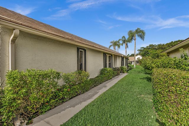 4787 Brighton Lakes Boulevard, Boynton Beach, FL 33436