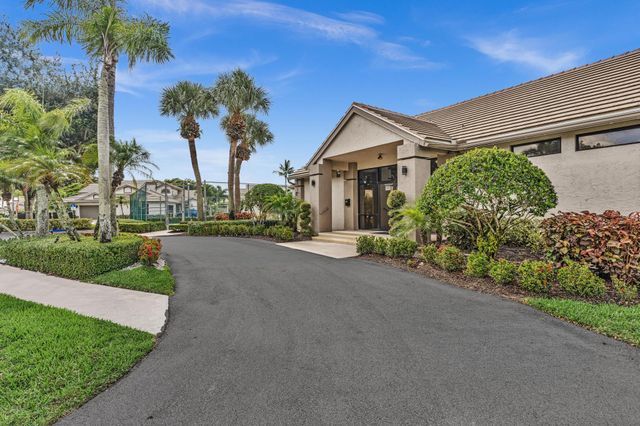4787 Brighton Lakes Boulevard, Boynton Beach, FL 33436