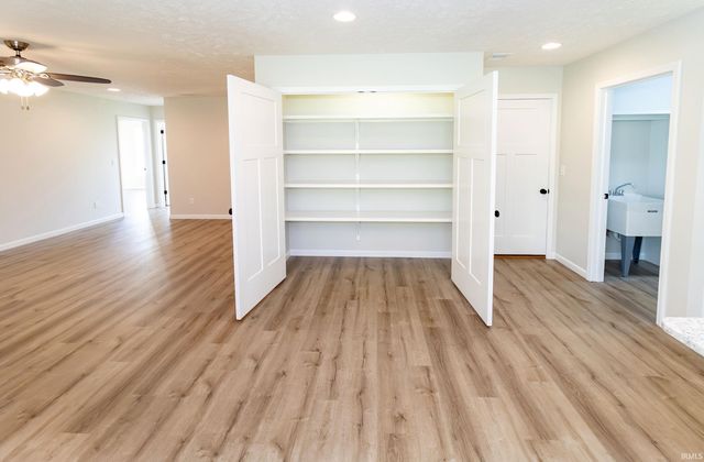 7340 Hwy 66, Wadesville, IN 47638