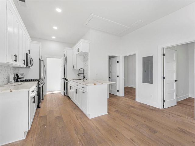 1571 Mary George Avenue NW, Atlanta, GA 30318