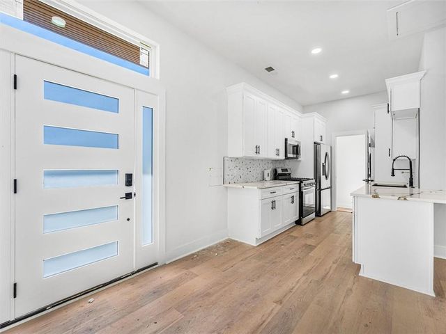 1571 Mary George Avenue NW, Atlanta, GA 30318