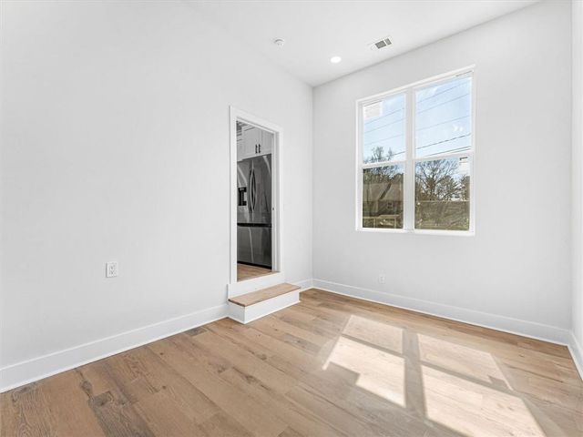 1571 Mary George Avenue NW, Atlanta, GA 30318