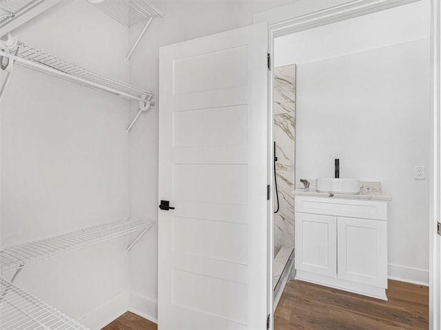 1571 Mary George Avenue NW, Atlanta, GA 30318