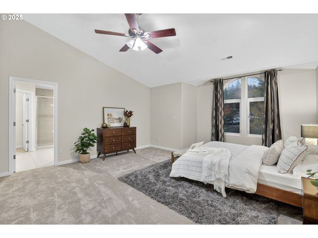 8047 Se 134TH Dr, Portland, OR 97236