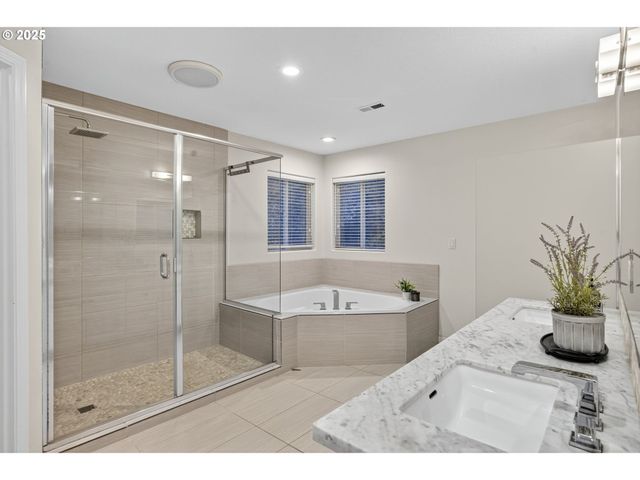 8047 Se 134TH Dr, Portland, OR 97236