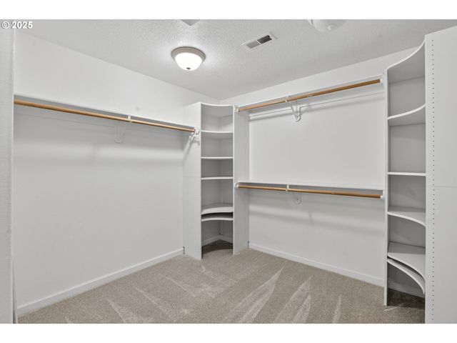 8047 Se 134TH Dr, Portland, OR 97236