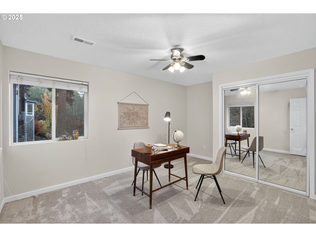 8047 Se 134TH Dr, Portland, OR 97236