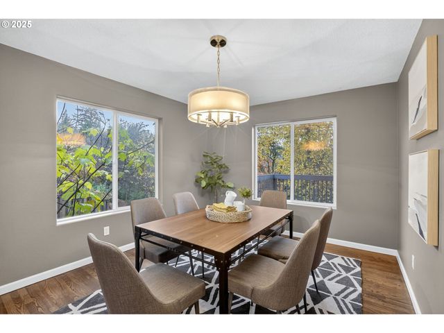 8047 Se 134TH Dr, Portland, OR 97236