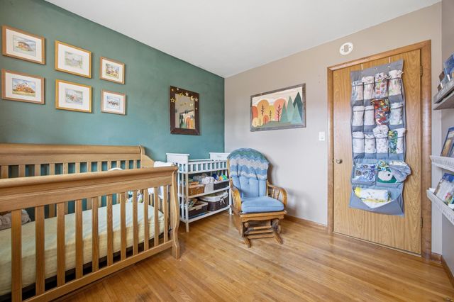 90 25th Avenue N, Fargo, ND 58102