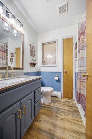 90 25th Avenue N, Fargo, ND 58102