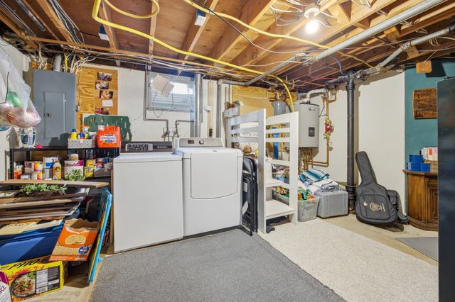 90 25th Avenue N, Fargo, ND 58102