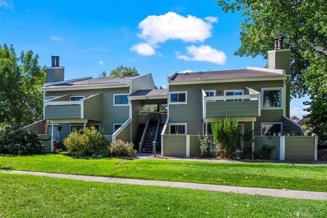 7977 Countryside Drive 107, Niwot, CO 80503