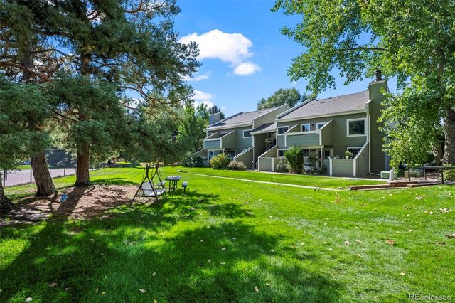 7977 Countryside Drive 107, Niwot, CO 80503