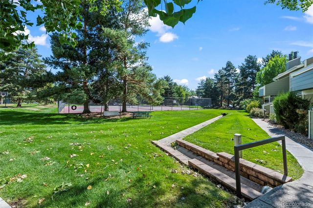 7977 Countryside Drive 107, Niwot, CO 80503