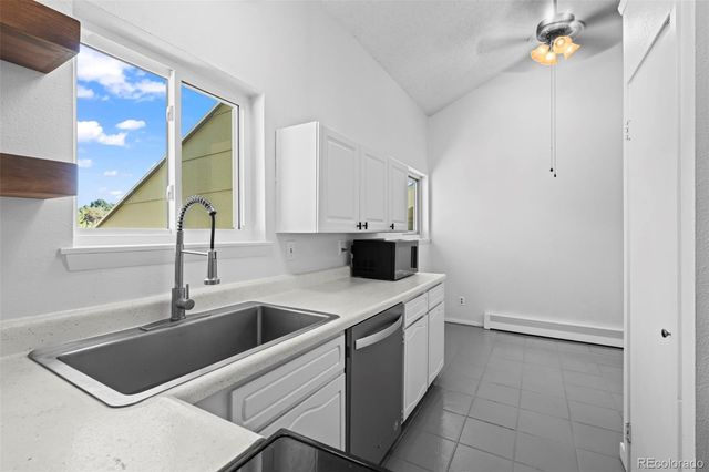 7977 Countryside Drive 107, Niwot, CO 80503