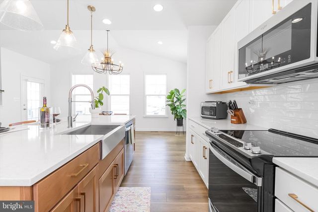 301 HOMER CT, Martinsburg, WV 25403