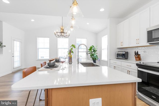 301 HOMER CT, Martinsburg, WV 25403