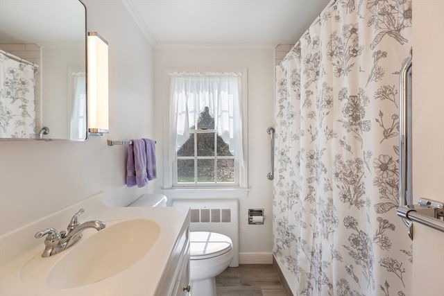 49 Doane Rd, Harwich, MA 02646