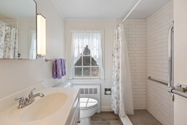 49 Doane Rd, Harwich, MA 02646