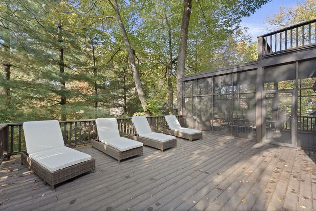 11515 Riviera Drive, New Buffalo, MI 49117