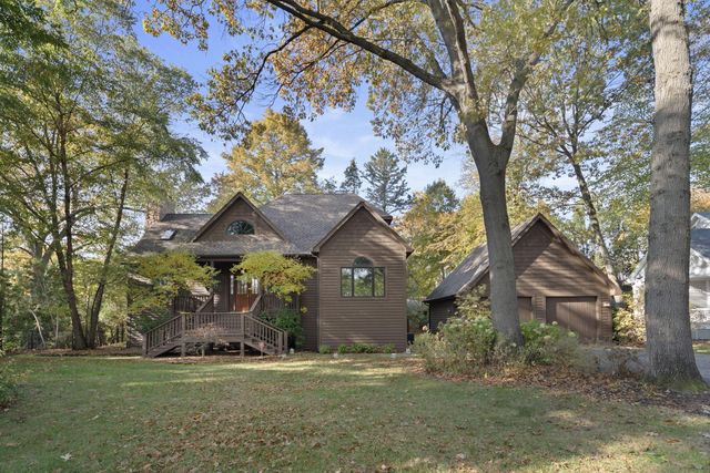 11515 Riviera Drive, New Buffalo, MI 49117