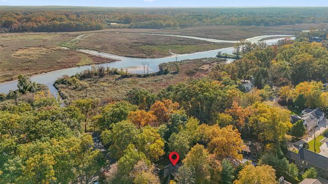 11515 Riviera Drive, New Buffalo, MI 49117